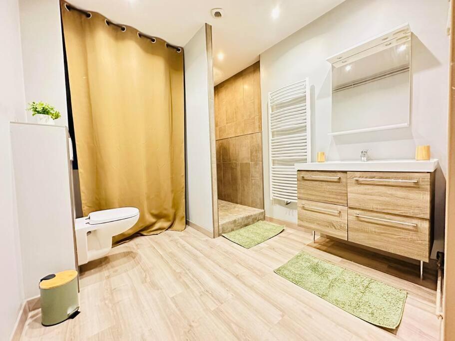 Apartament Au Coeur De Bruyeres Zewnętrze zdjęcie